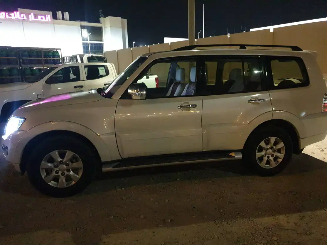 Mitsubishi Pajero 2016