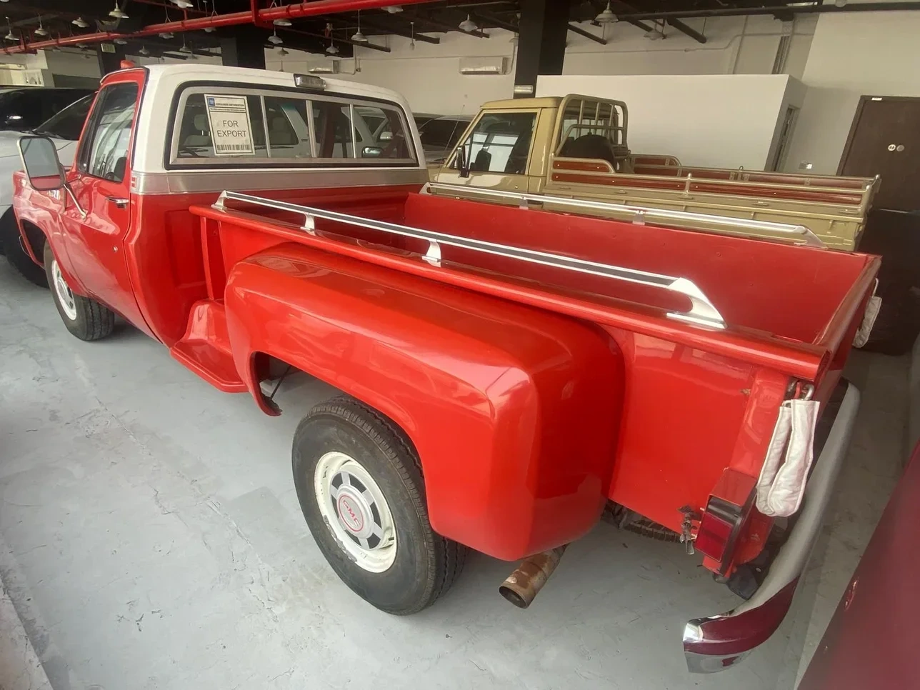 GMC Sierra 1989 — photo 3 for sale in Qatar