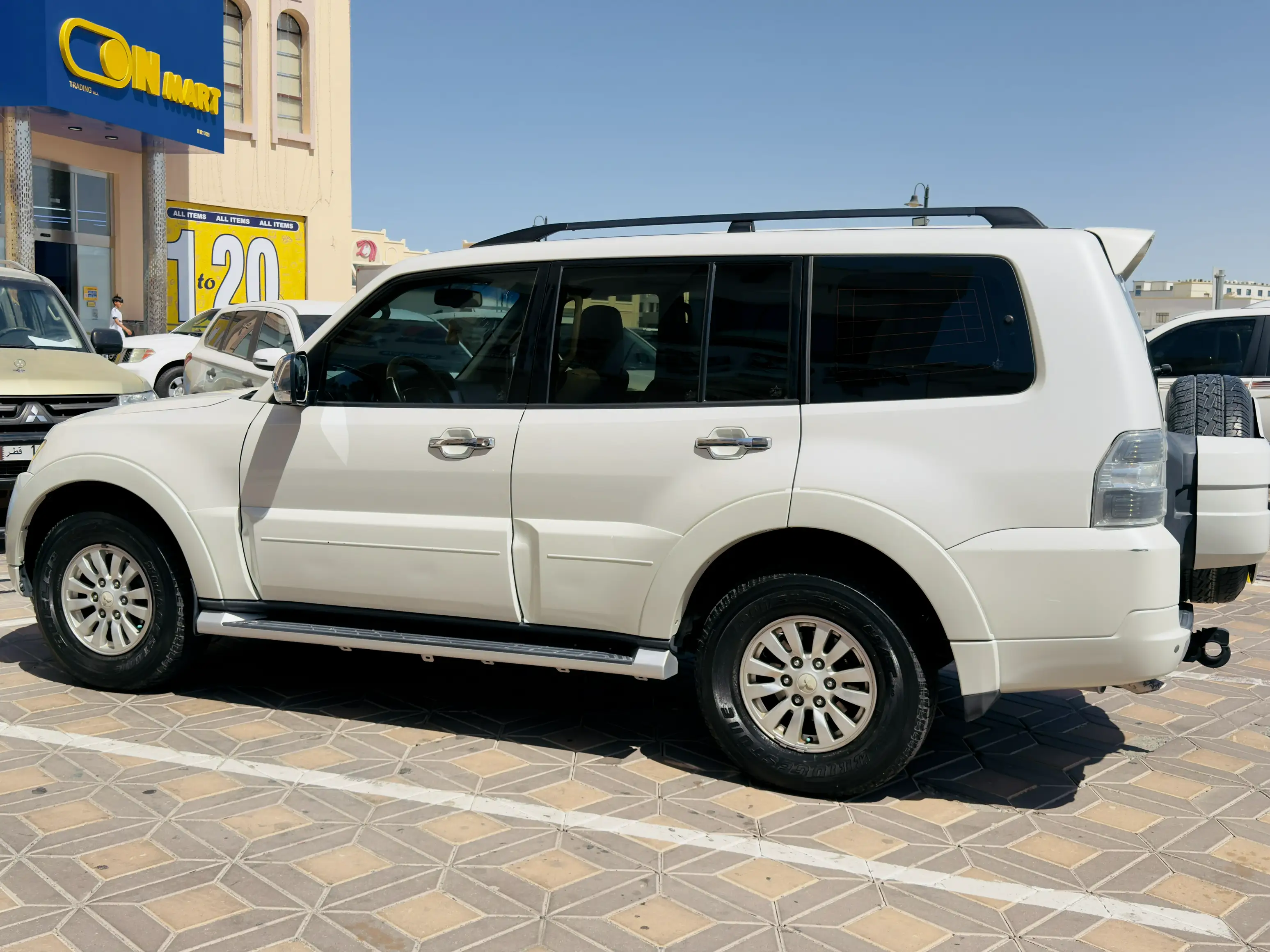 Mitsubishi Pajero 2014
