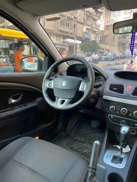 Renault Fluence 2012