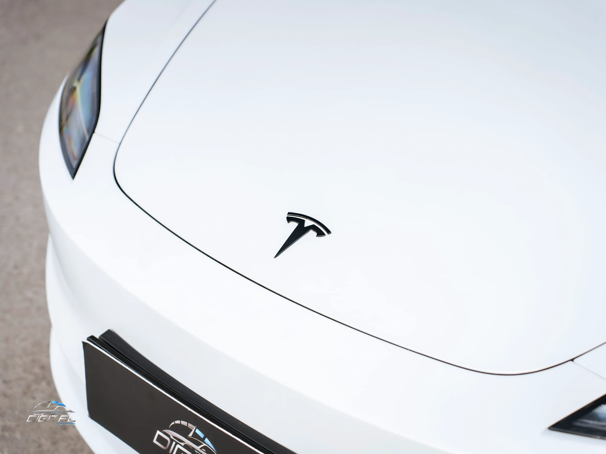 Tesla Model 3 2024