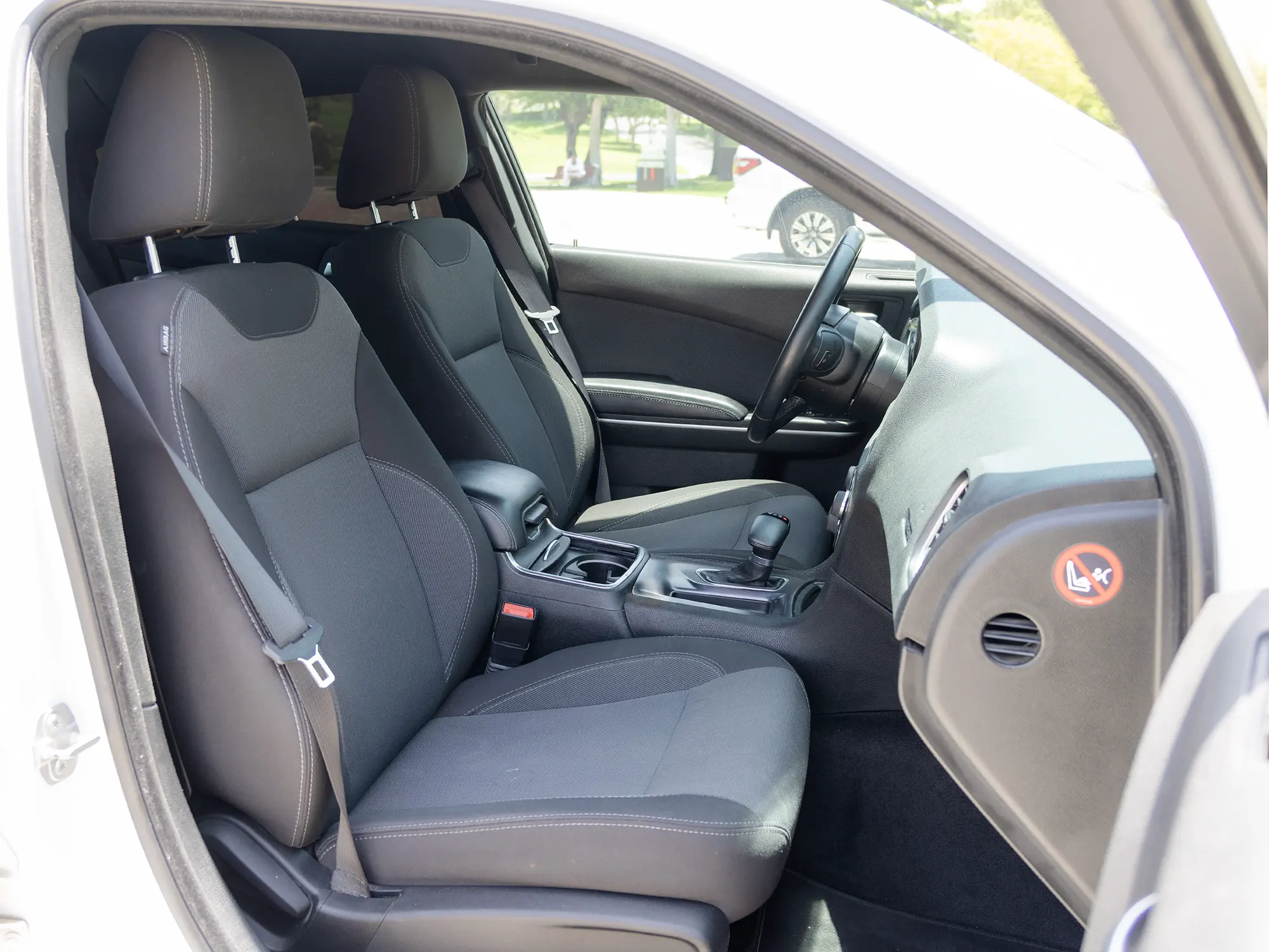Dodge Charger 2017 — photo 7 for sale in Qatar