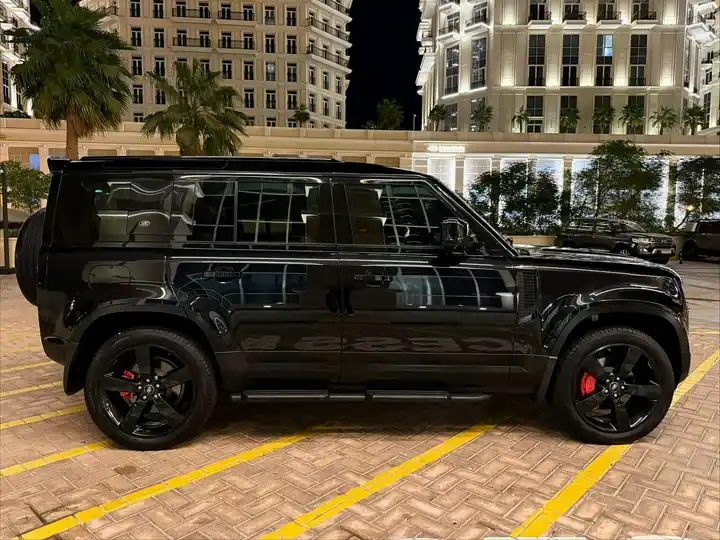 Landrover Defender 2021