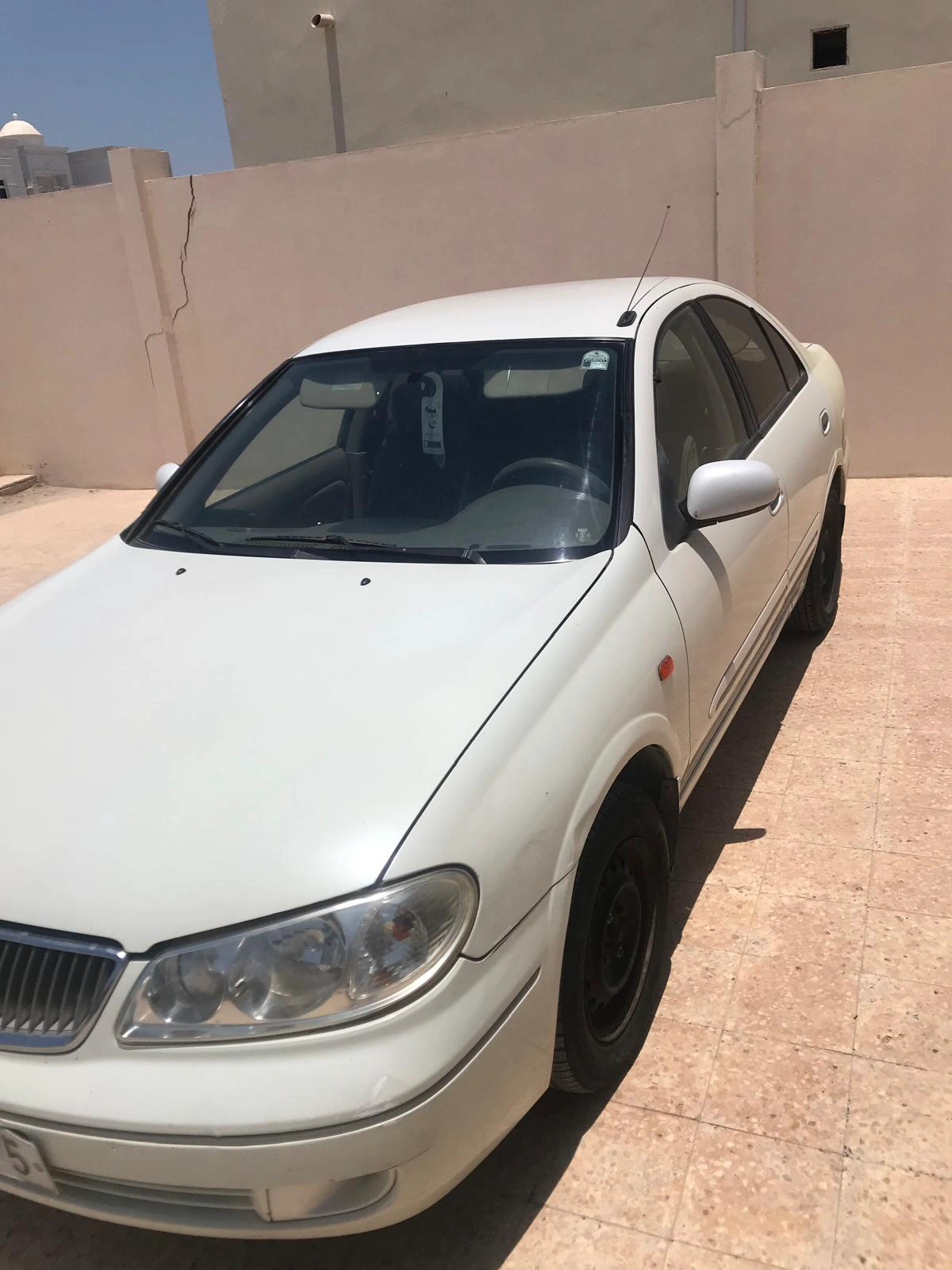 Nissan Sunny Super Salon  2004