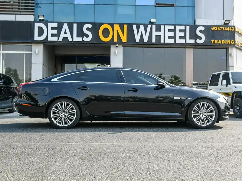 Jaguar XJ Luxury 2010