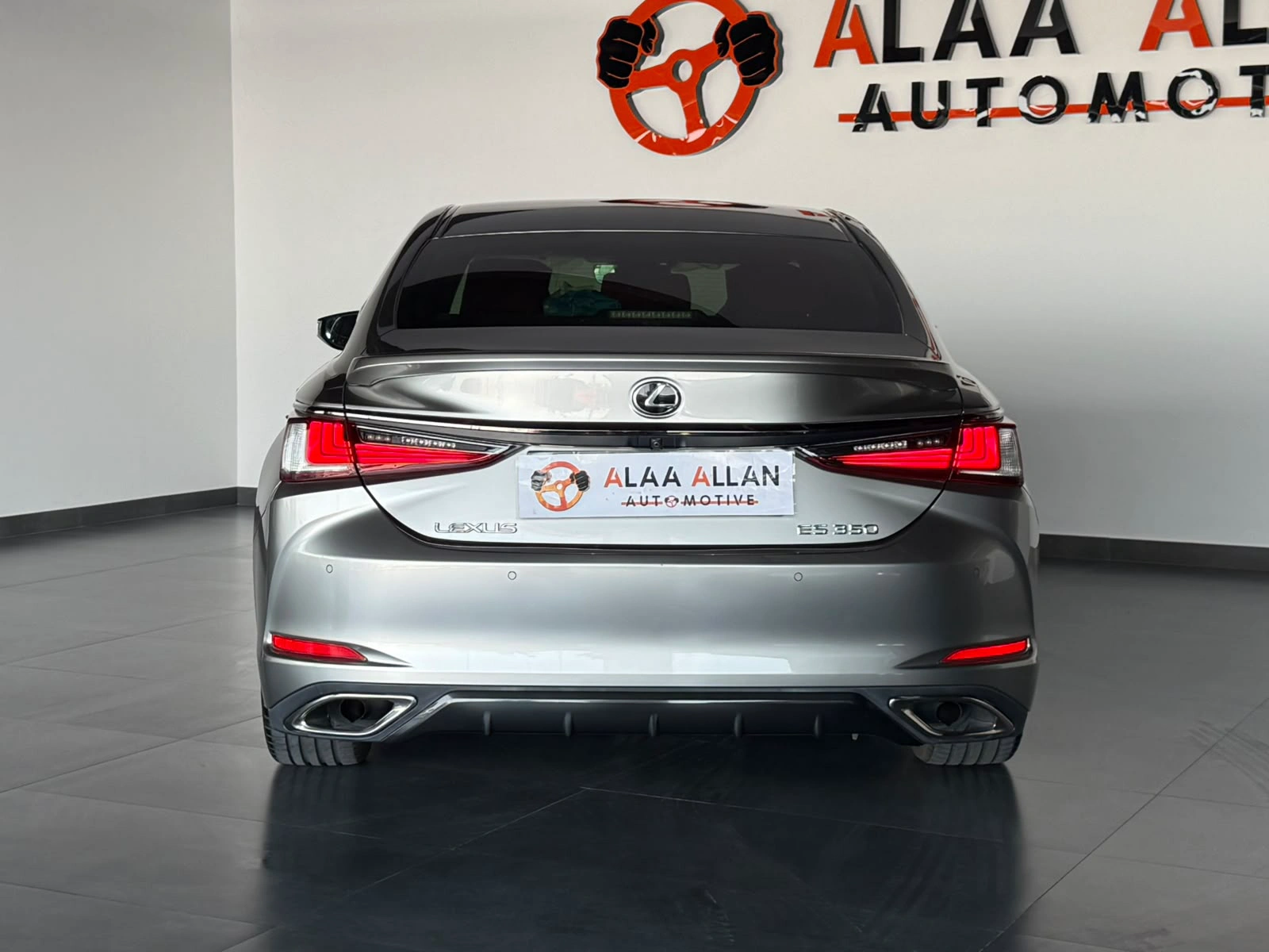 Lexus ES 350 2019 — photo 4 for sale in Qatar