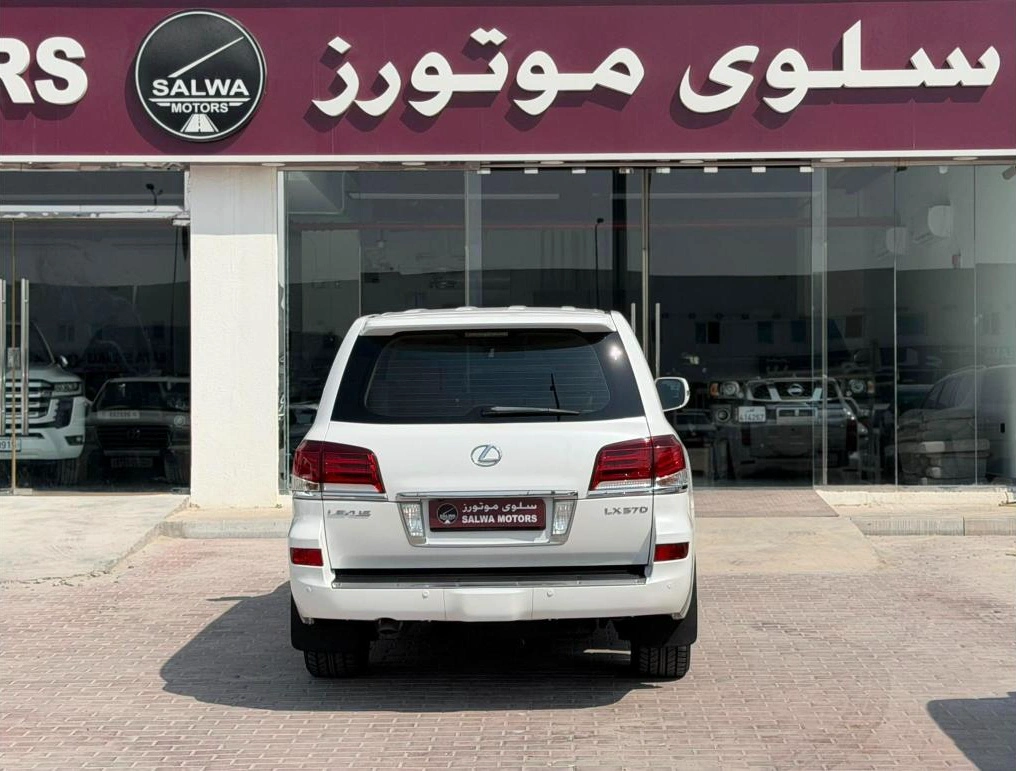 Lexus LX 570 2013
