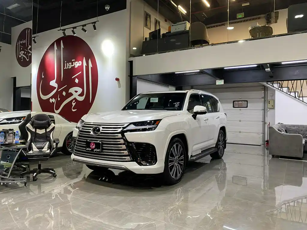 Lexus LX 2025