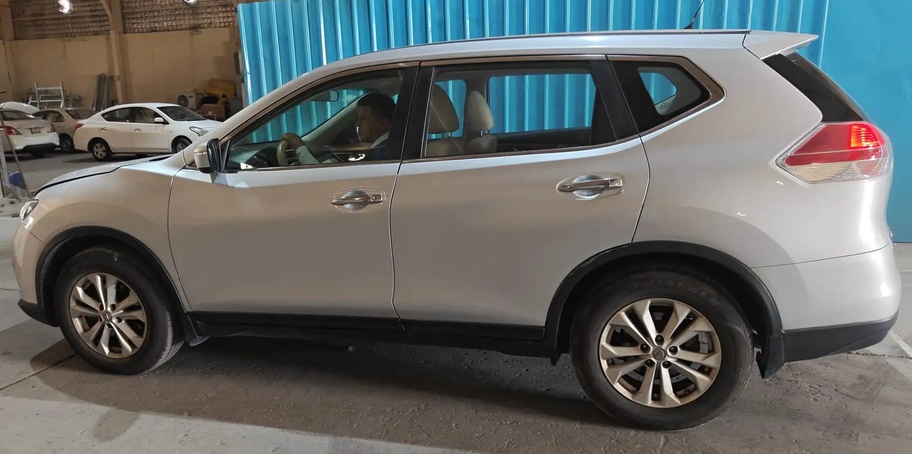 Nissan X Trail 2.5L S 2WD - SILVER 2015