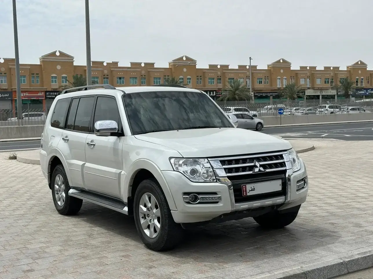 Mitsubishi Pajero 2020