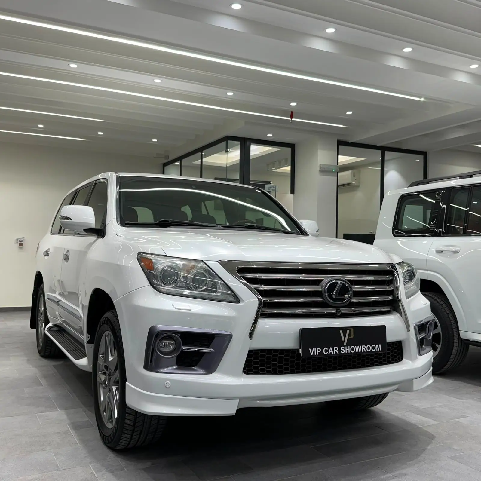 Lexus LX 570 2014
