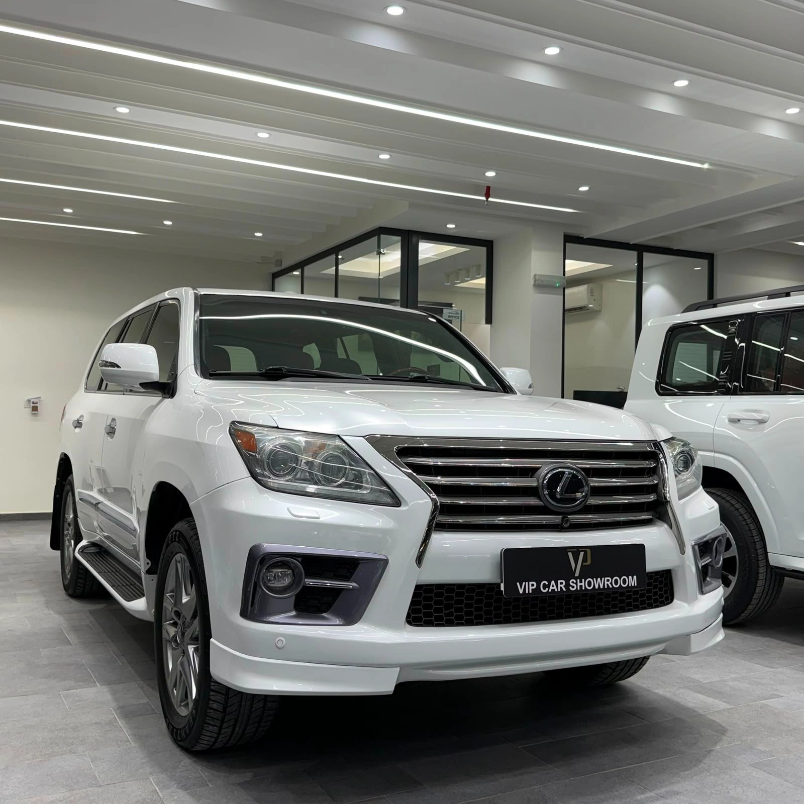 Lexus LX 570 2014