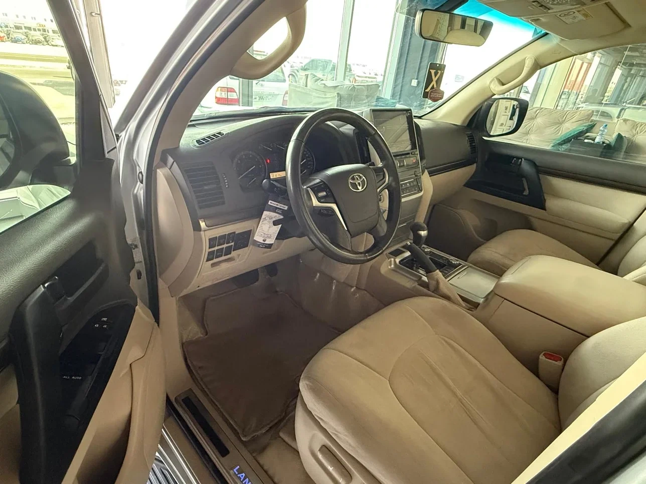 Toyota Land Cruiser GXR 2020 — photo 3 for sale in Qatar