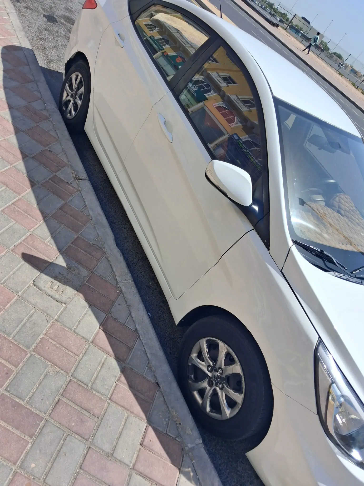 Hyundai Accent Full option 2014