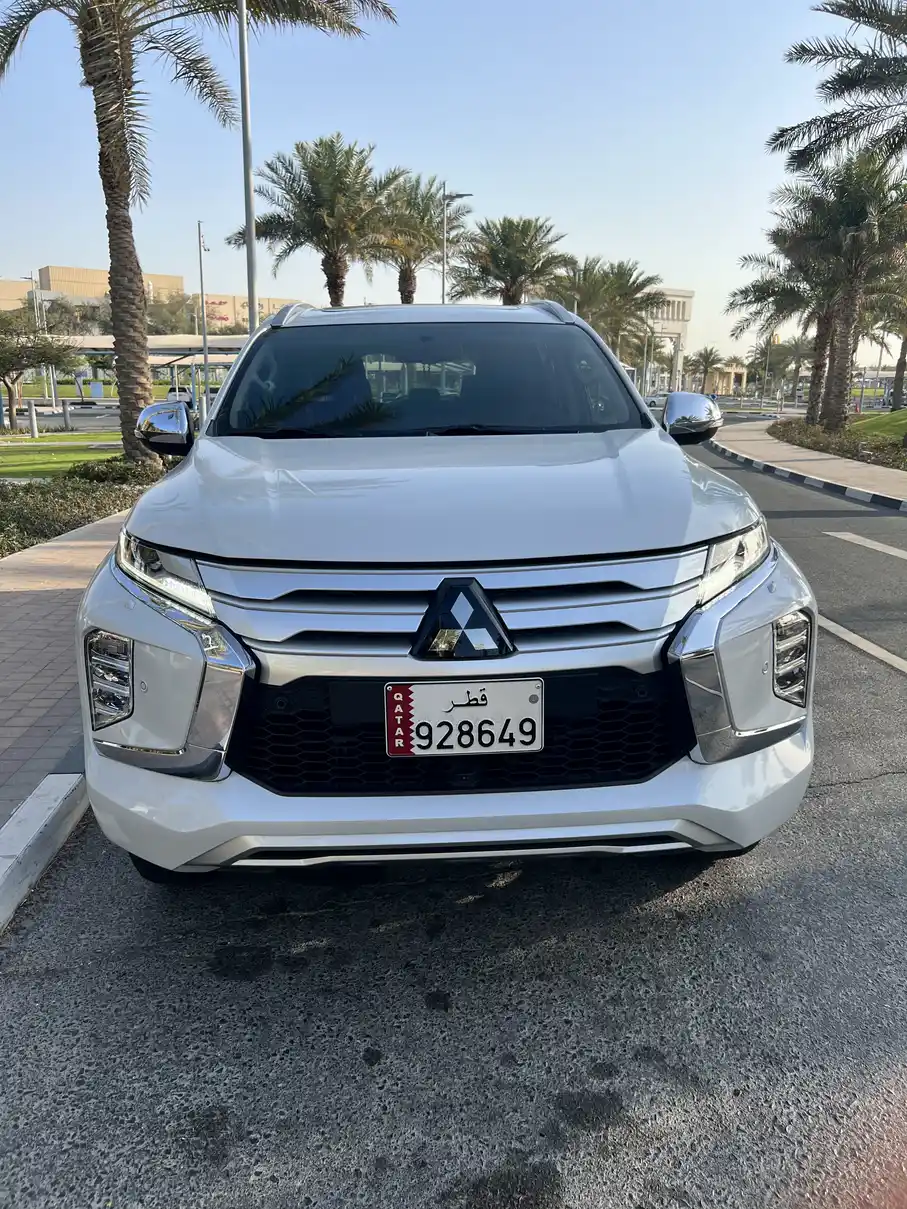 Mitsubishi Montero 2023
