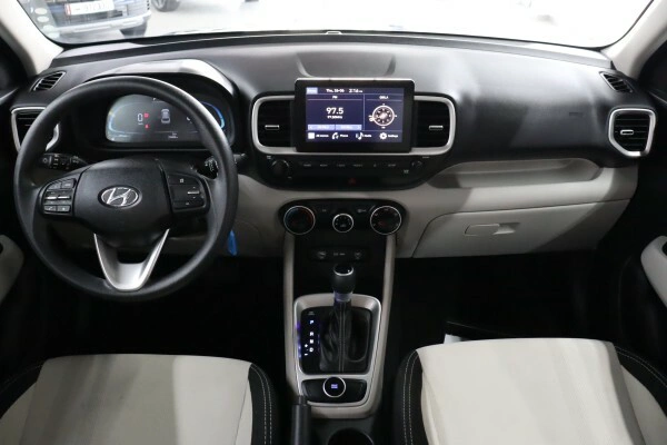Hyundai VENUE 2024
