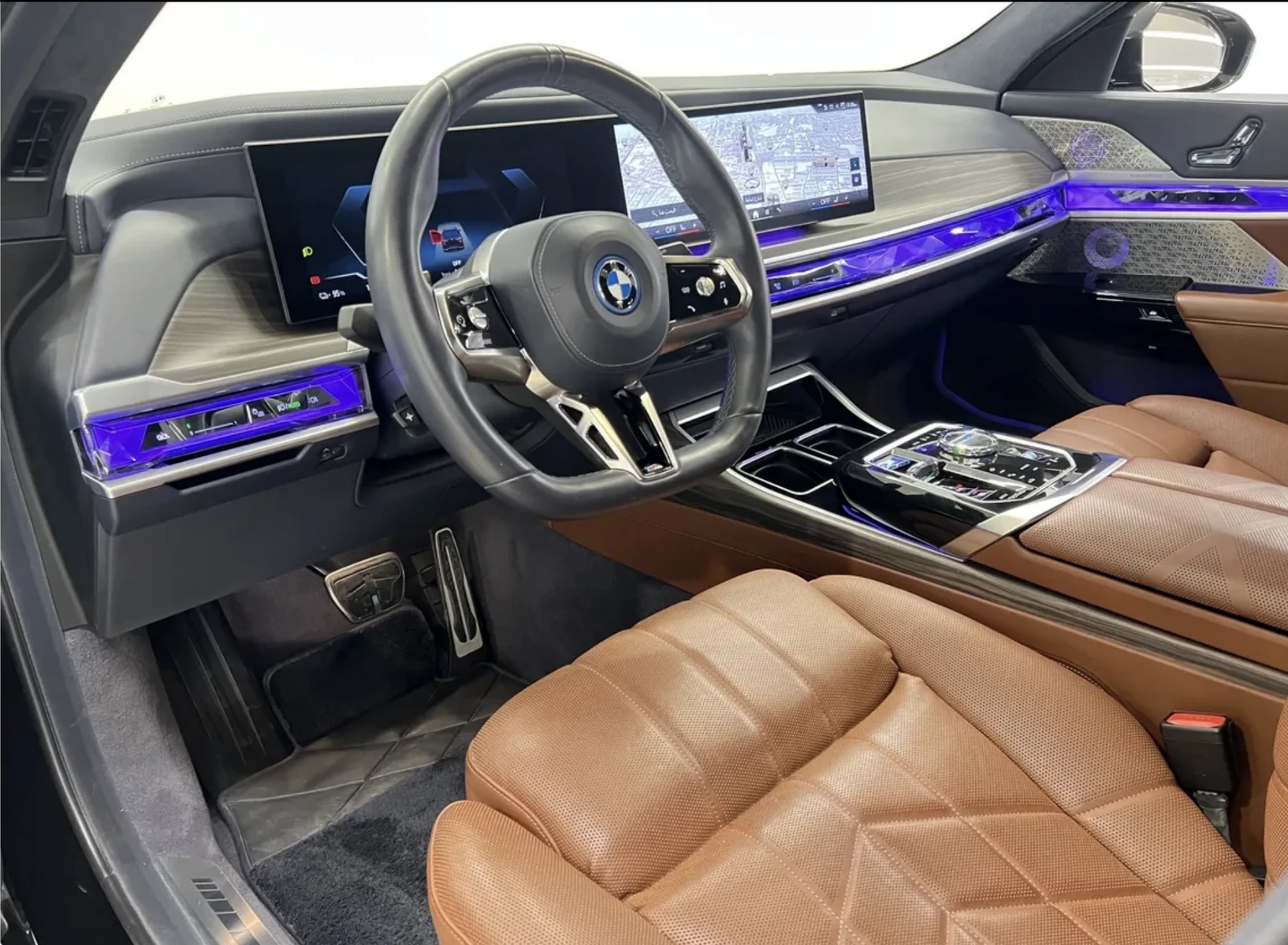 BMW i7 2023 — photo 4 for sale in Qatar