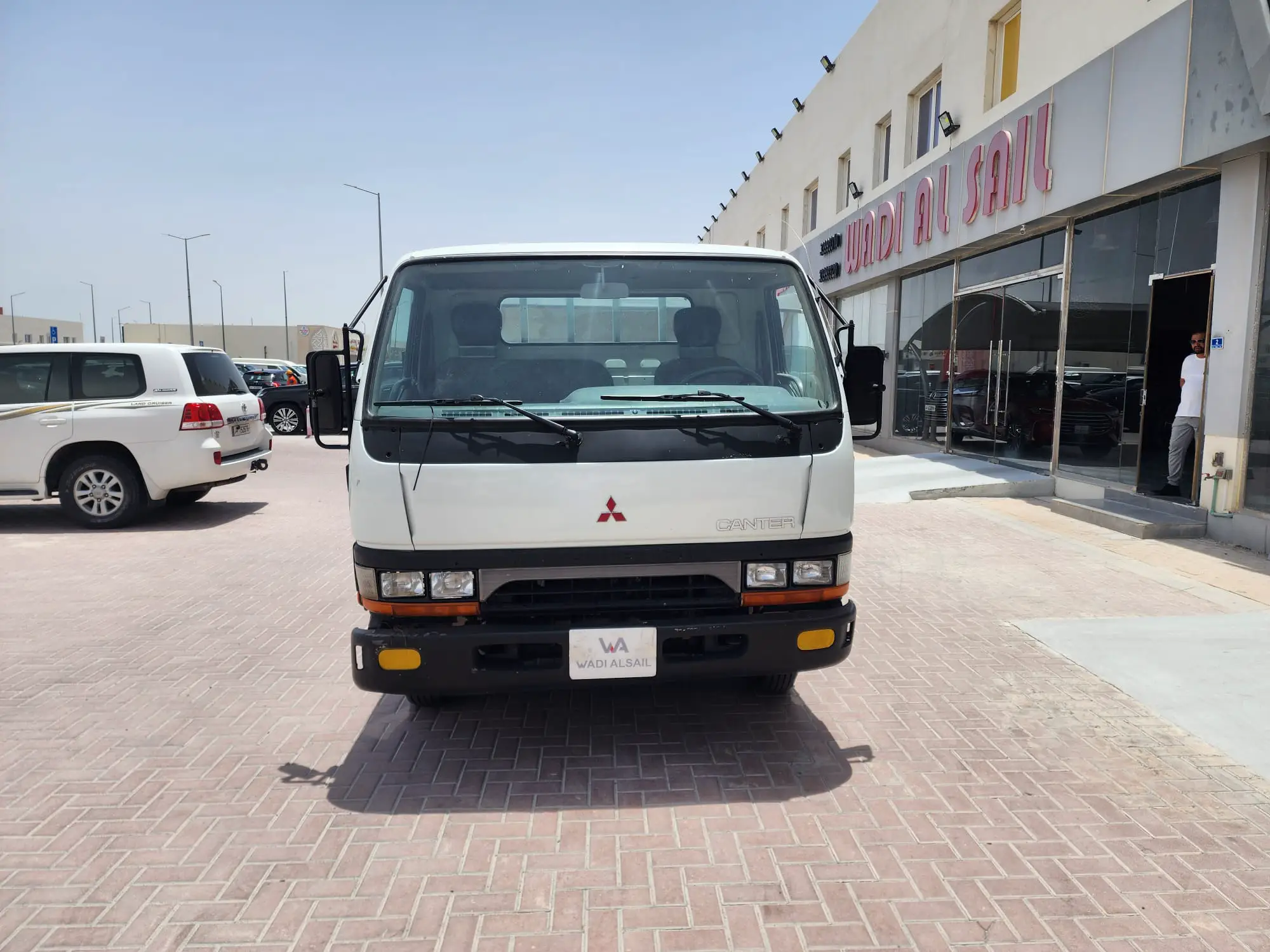 Mitsubishi Fuso 2000