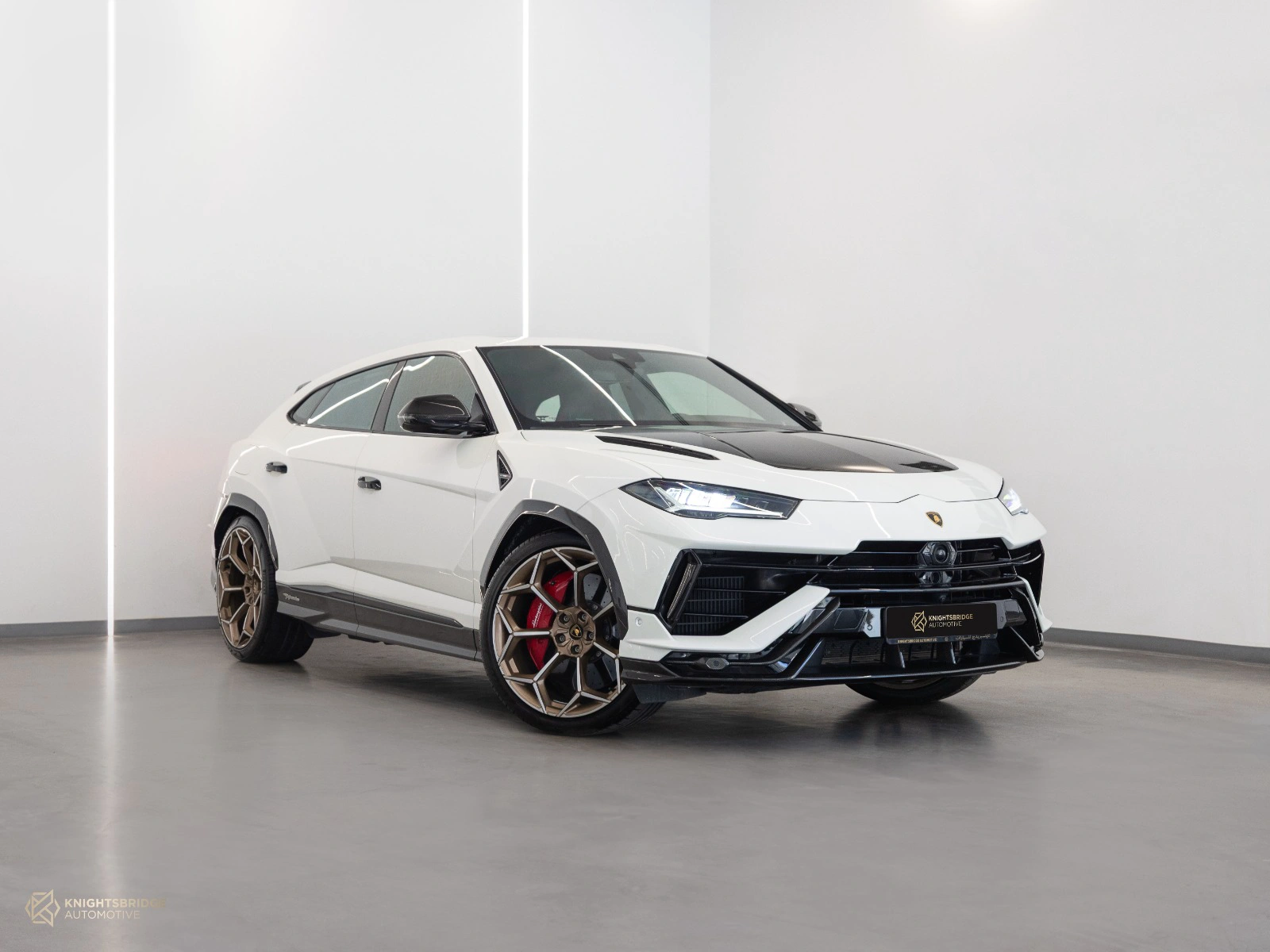 Lamborghini URUS 2023