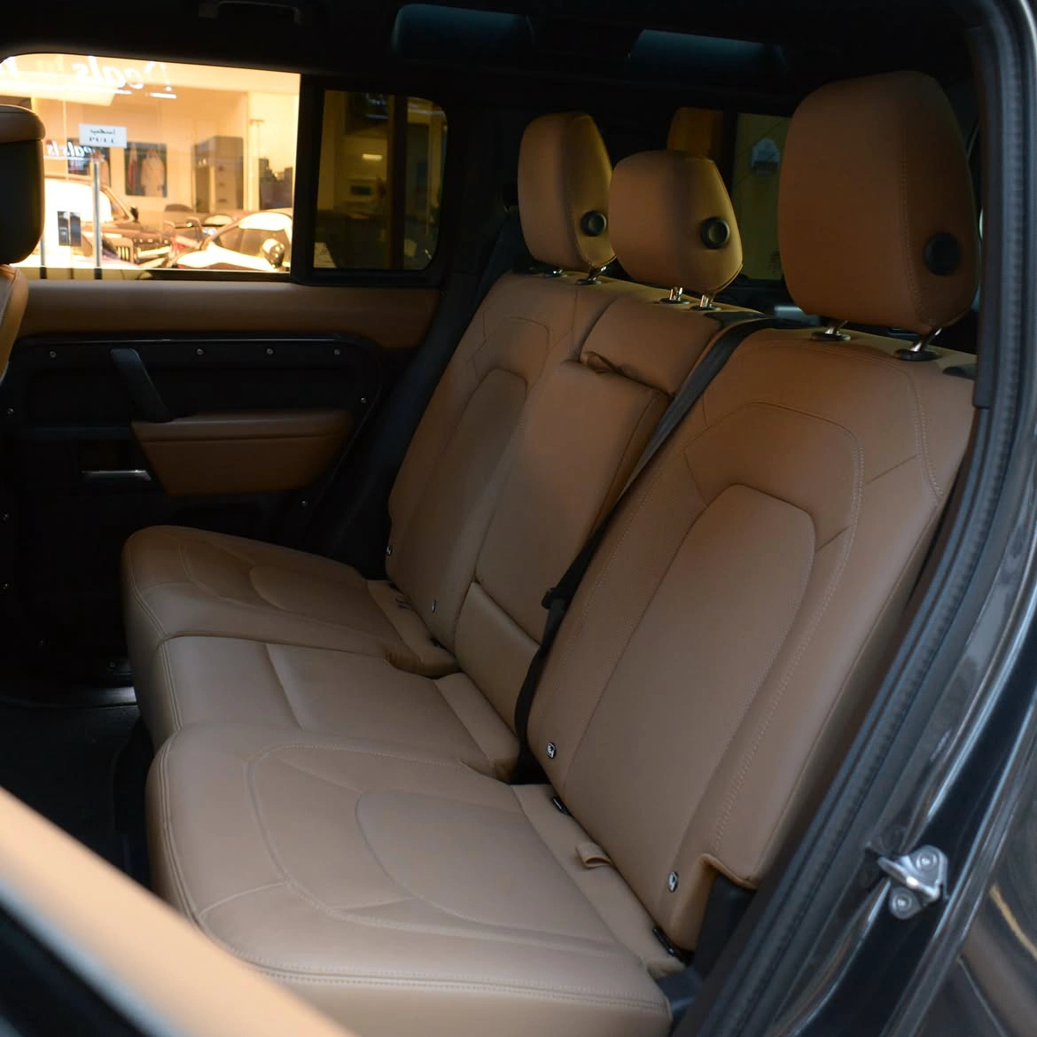 Landrover DEFENDER 110 SE 400 PS 2025 — photo 10 for sale in Qatar
