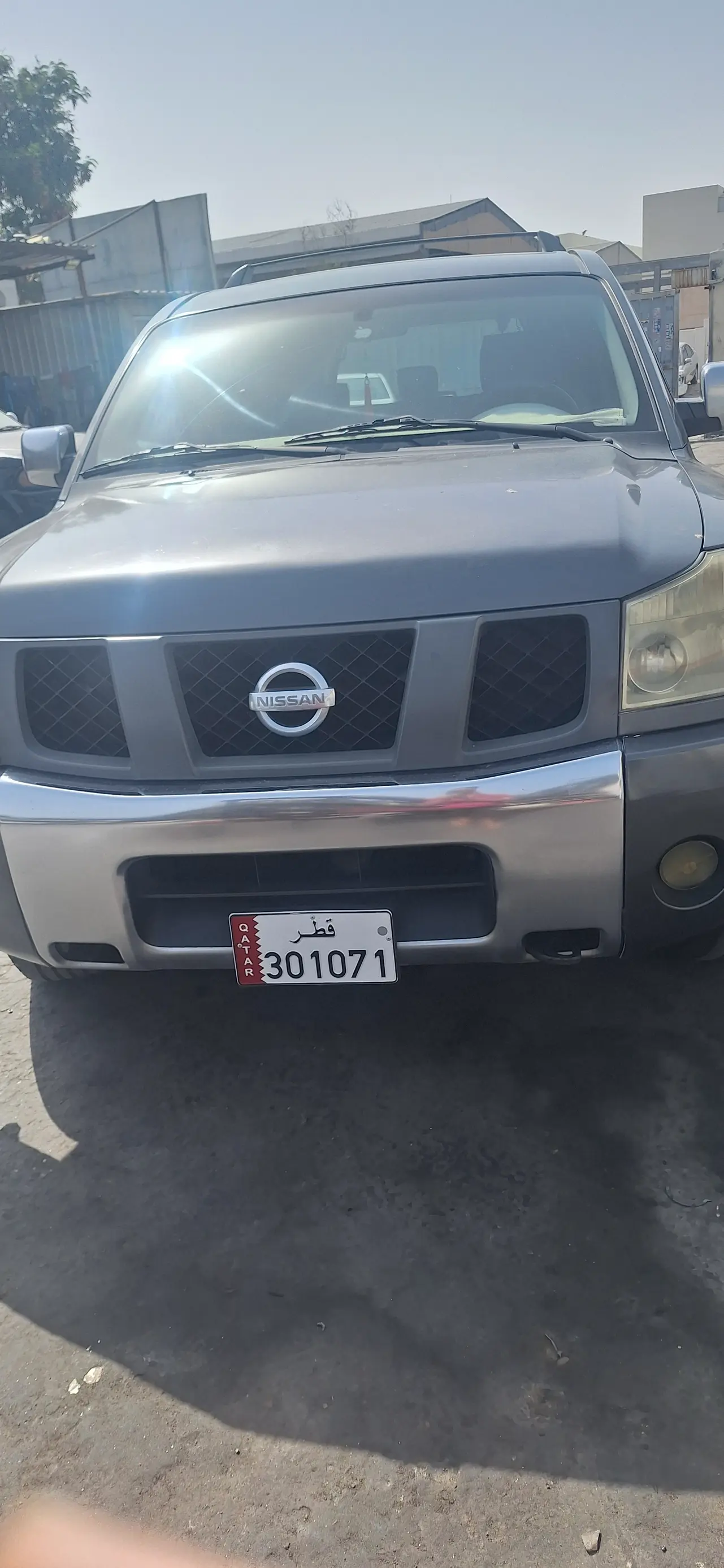 Nissan Armada SE 2005