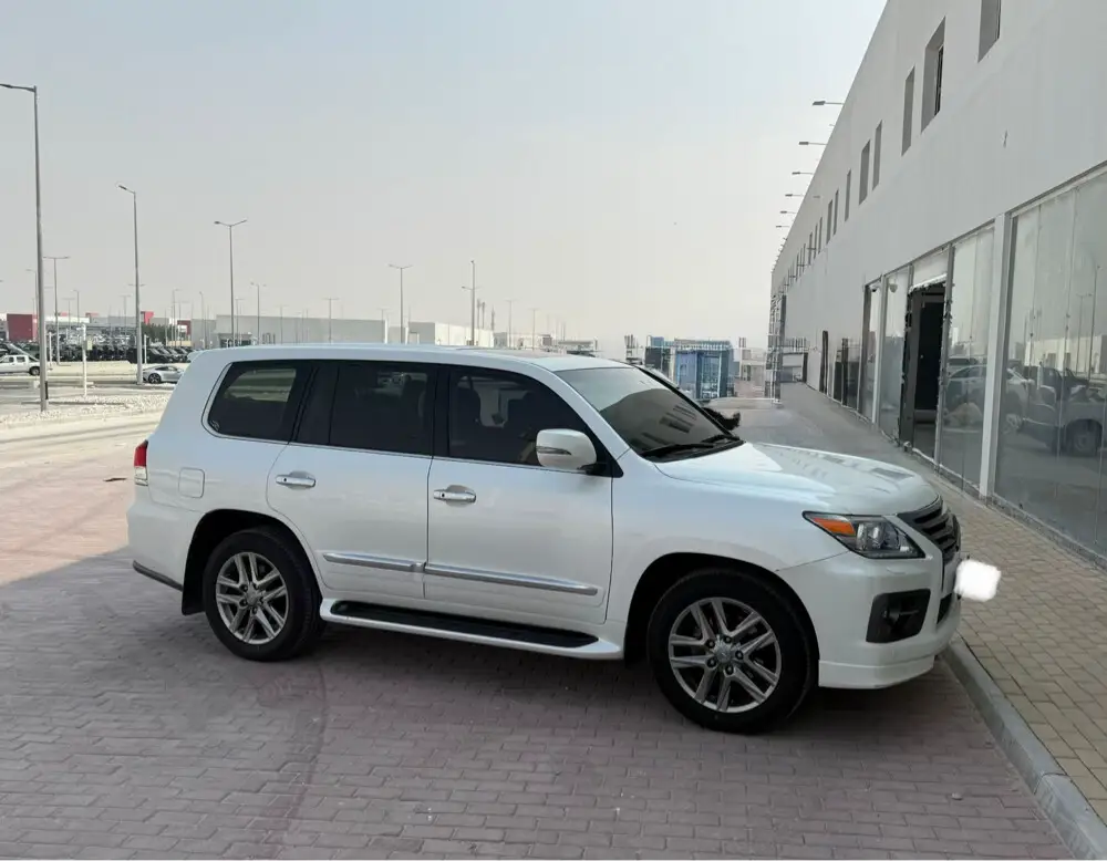 Lexus LX 570 2015