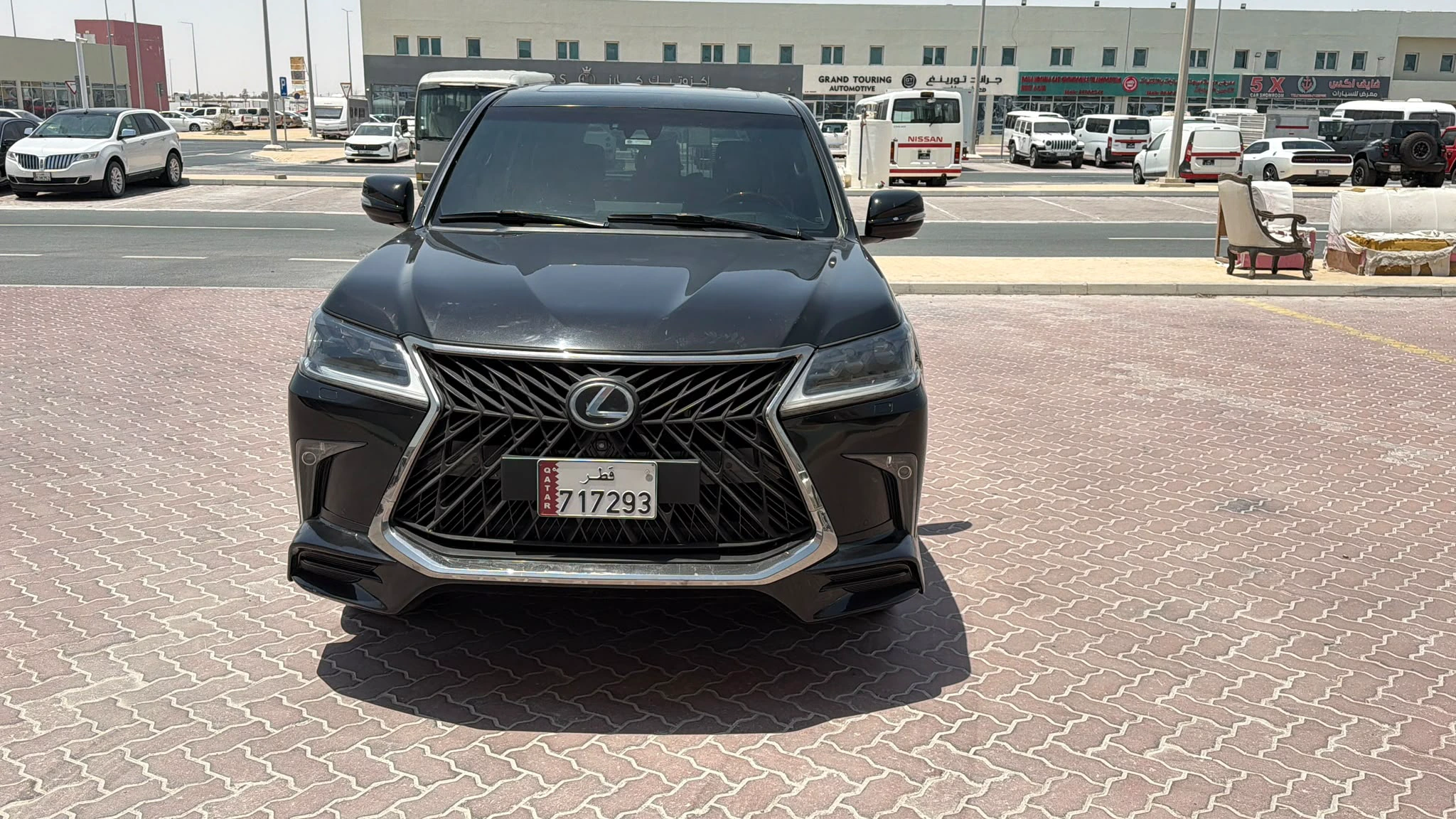 Lexus LX 570 2017 — photo 2 for sale in Qatar