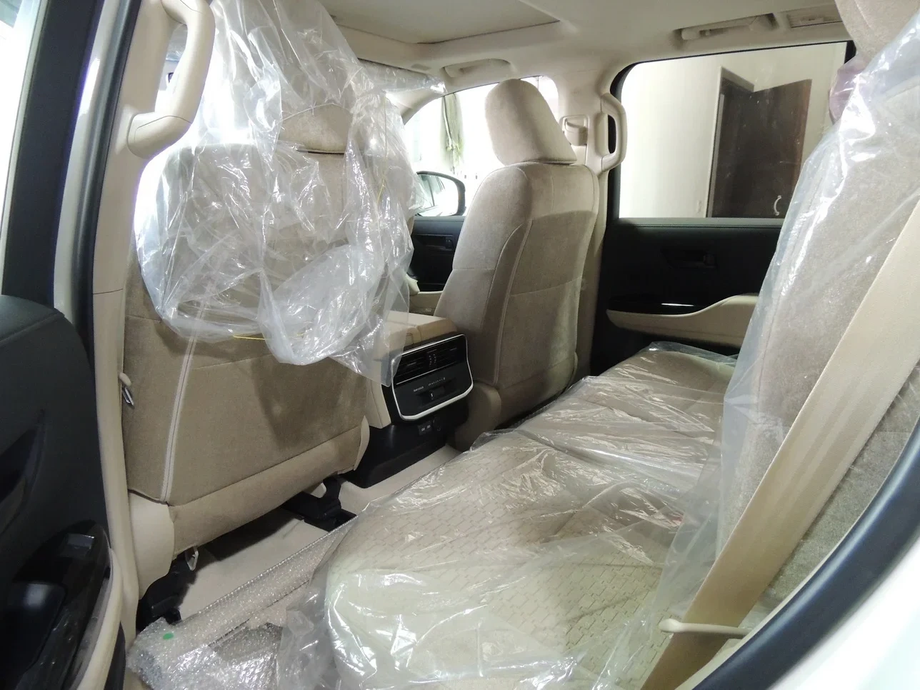 Toyota Land Cruiser GXR 2024