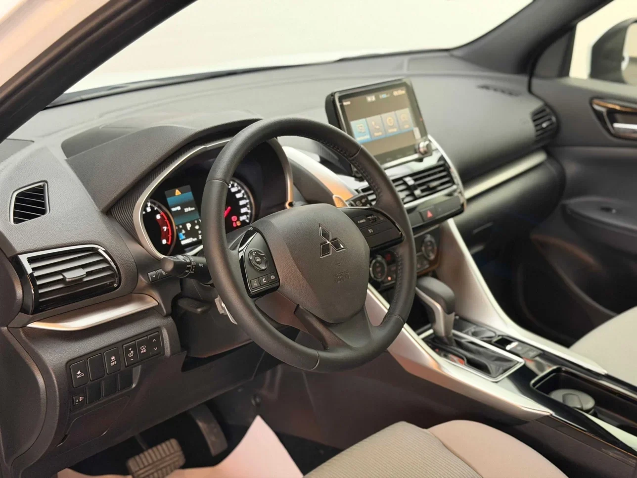 Mitsubishi Eclipse Cross 2025 — photo 8 for sale in Qatar
