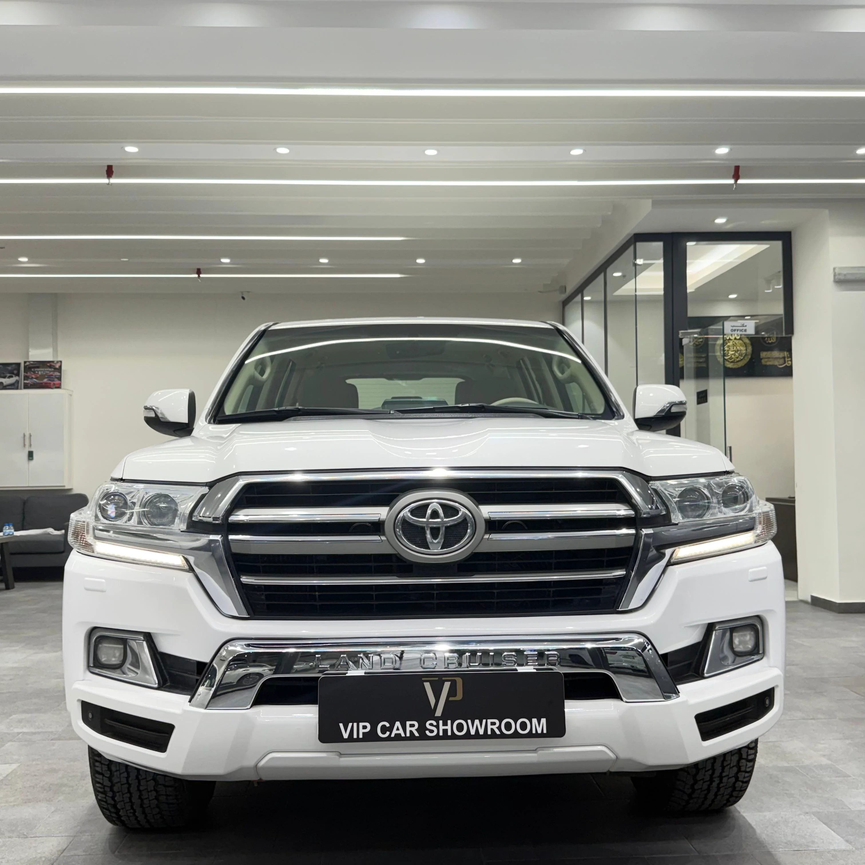 Toyota Land Cruiser GXR 2020 — photo 2 for sale in Qatar