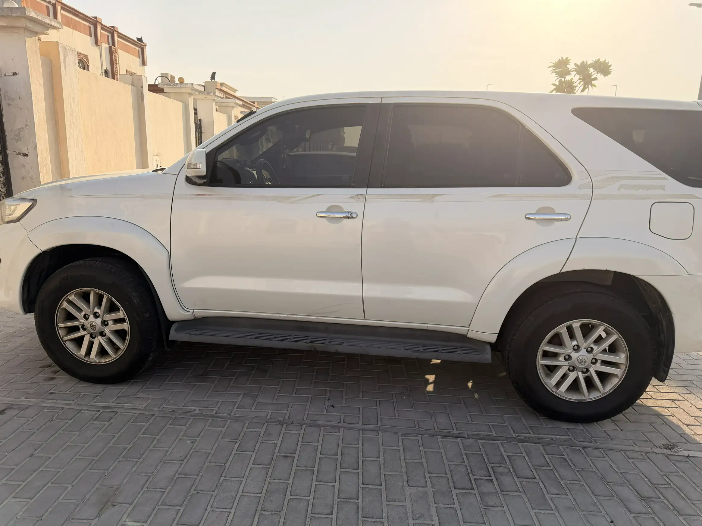 Toyota Fortuner ستاندر 2014