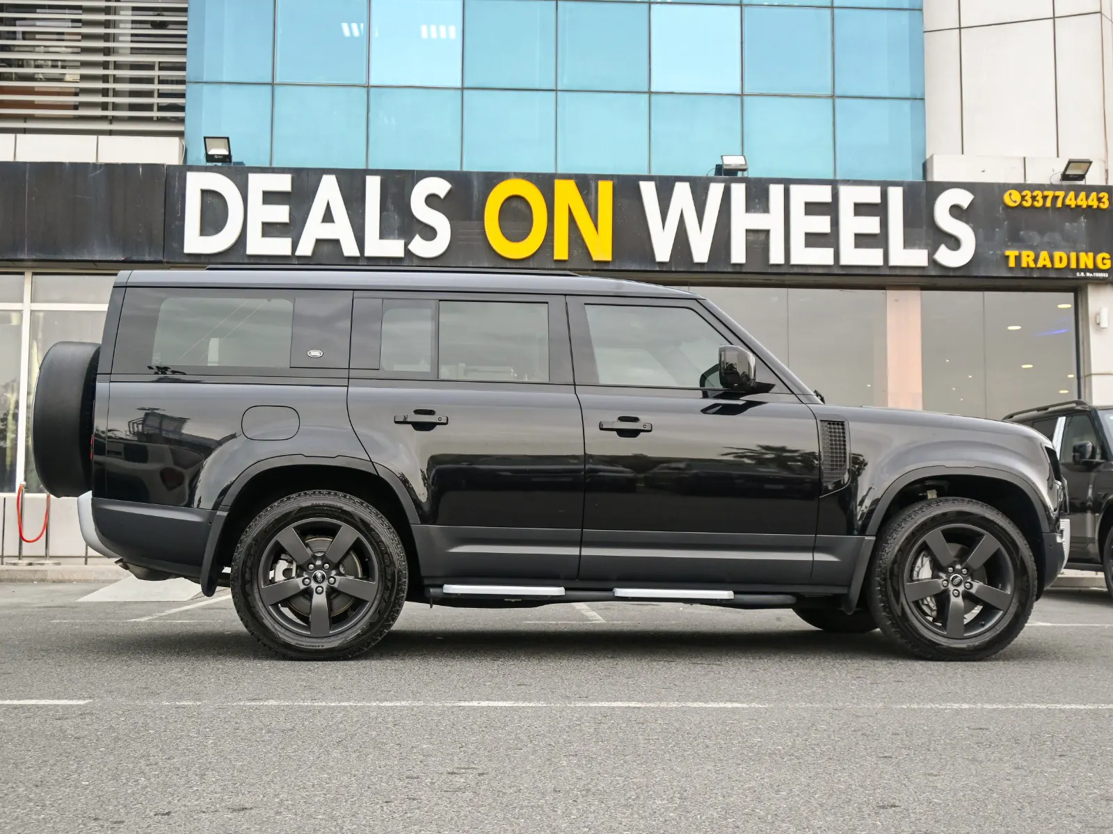 Landrover Defender 2023