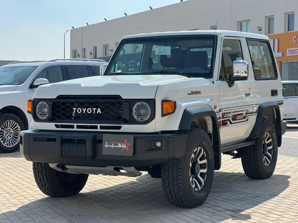 Toyota LX 2024