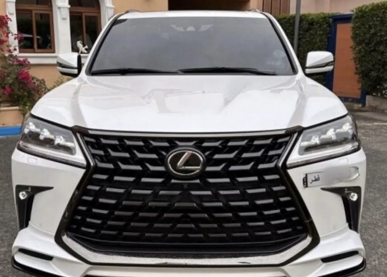 Lexus LX 570 بلاك اديشن 2021
