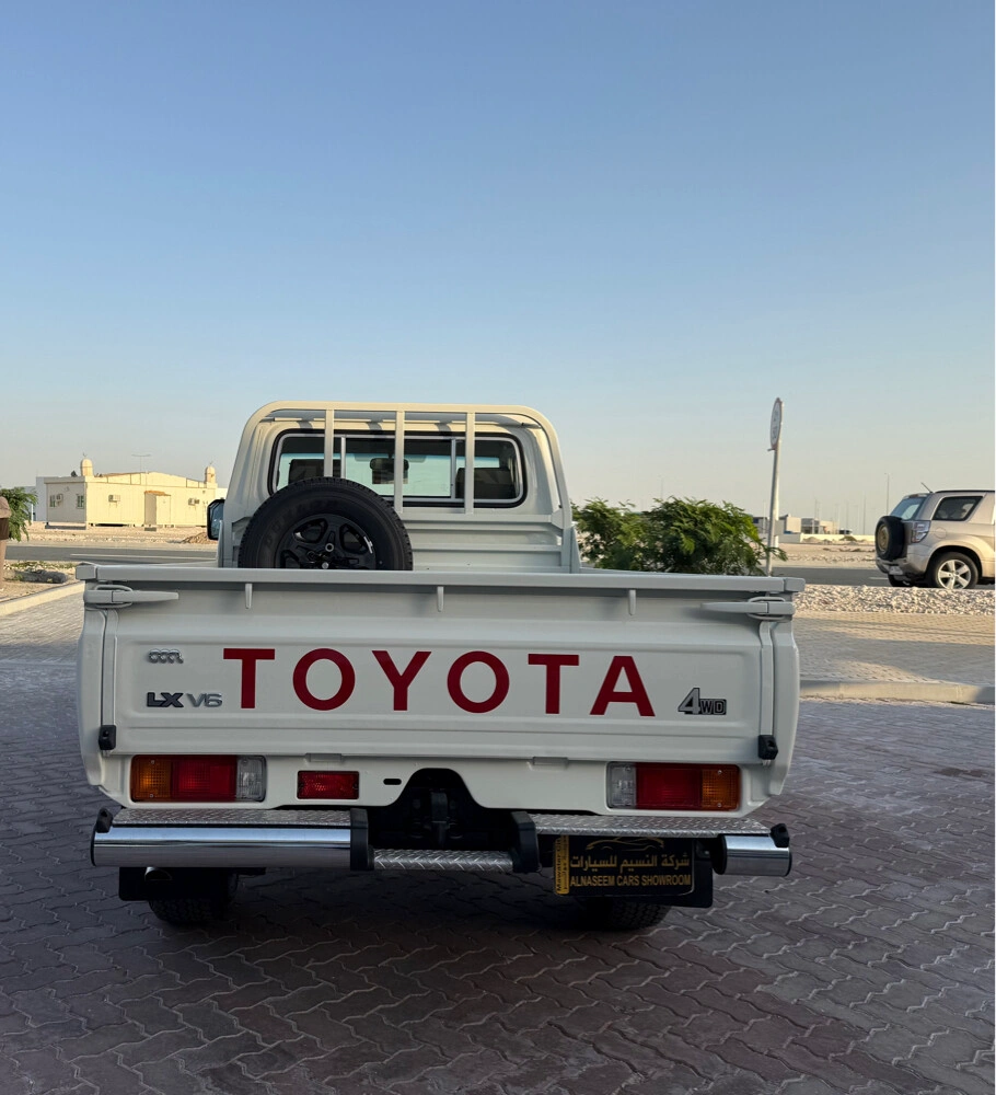 Toyota LX 2025