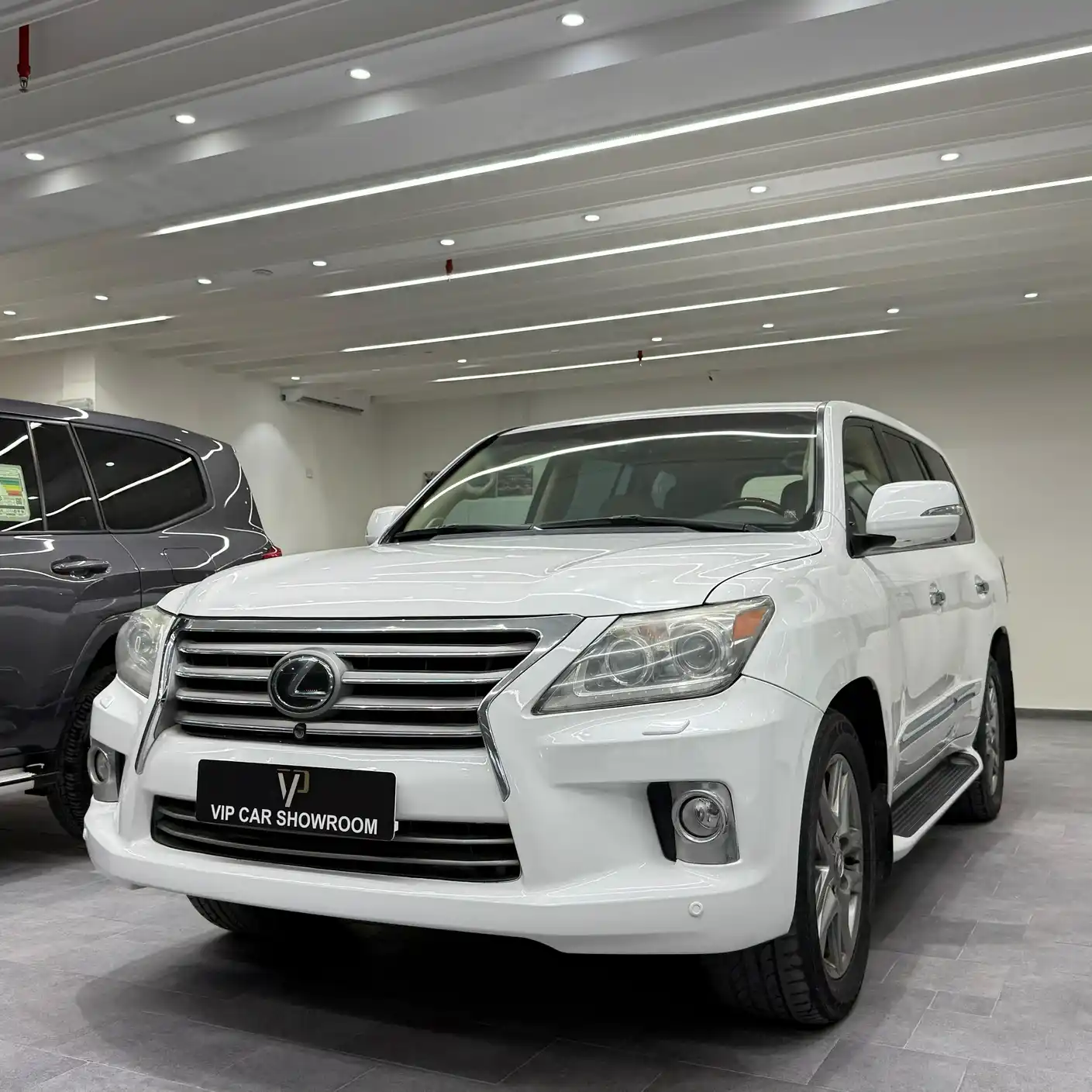 Lexus LX 2012