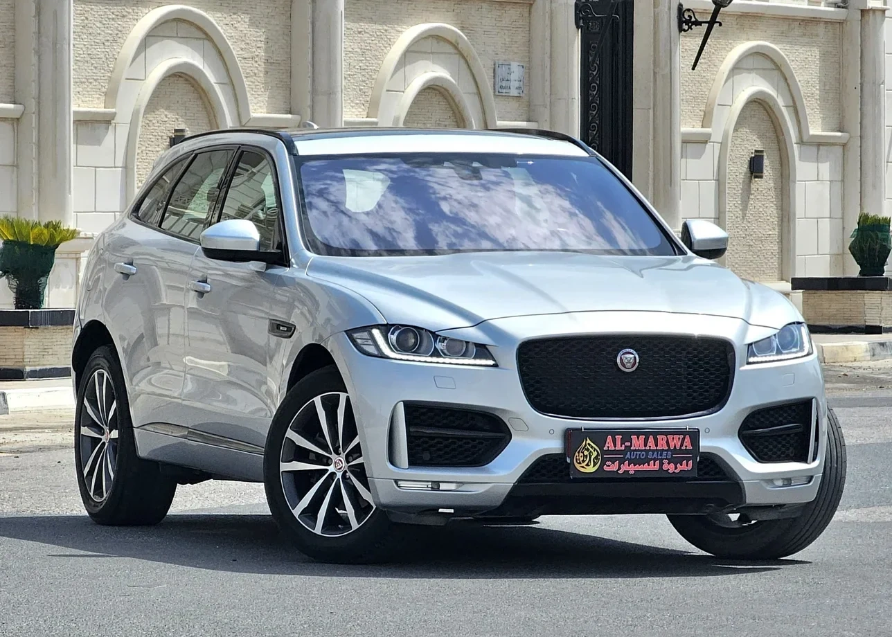 Jaguar F-PACE 2015