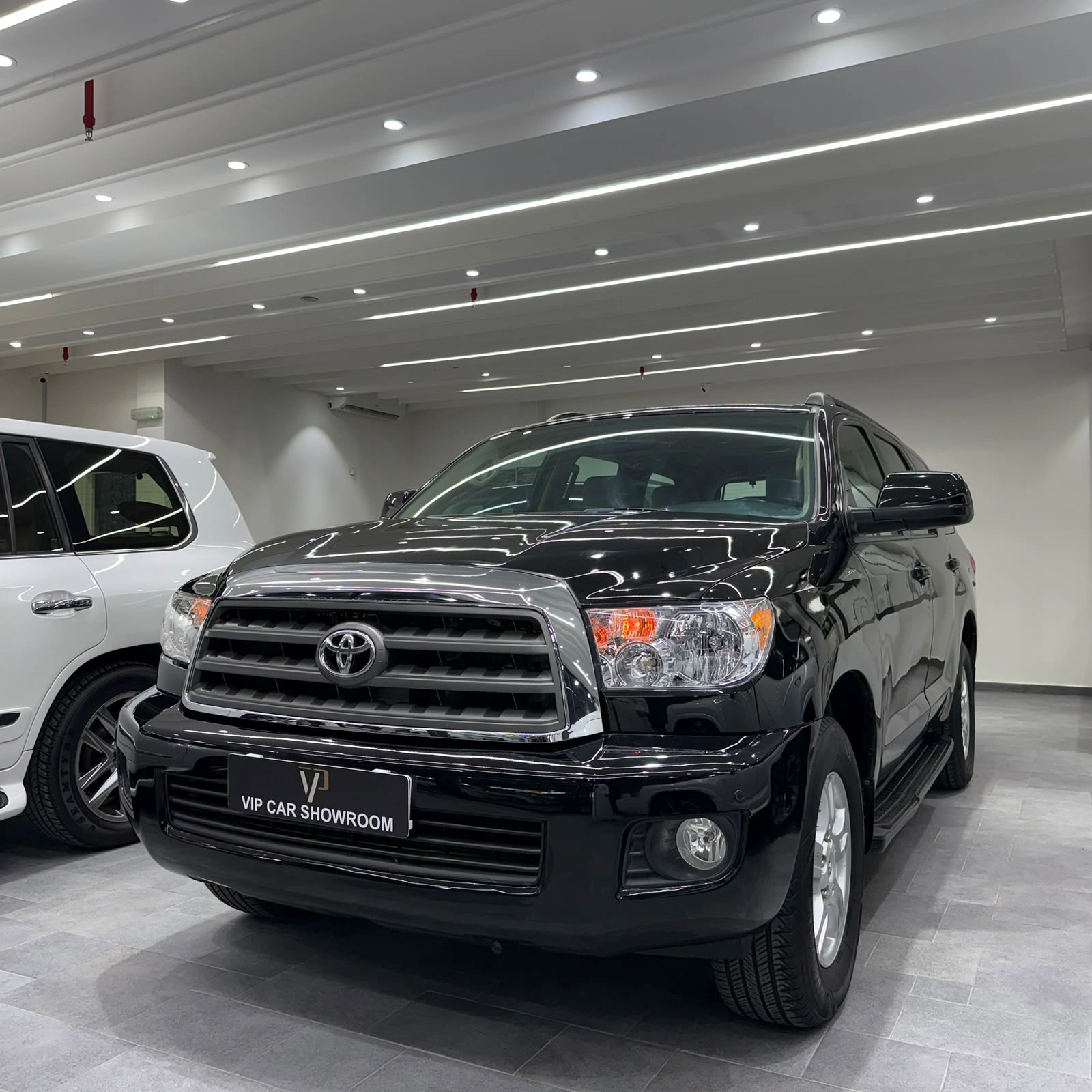 Toyota Sequoia 2015 — photo 1 for sale in Qatar