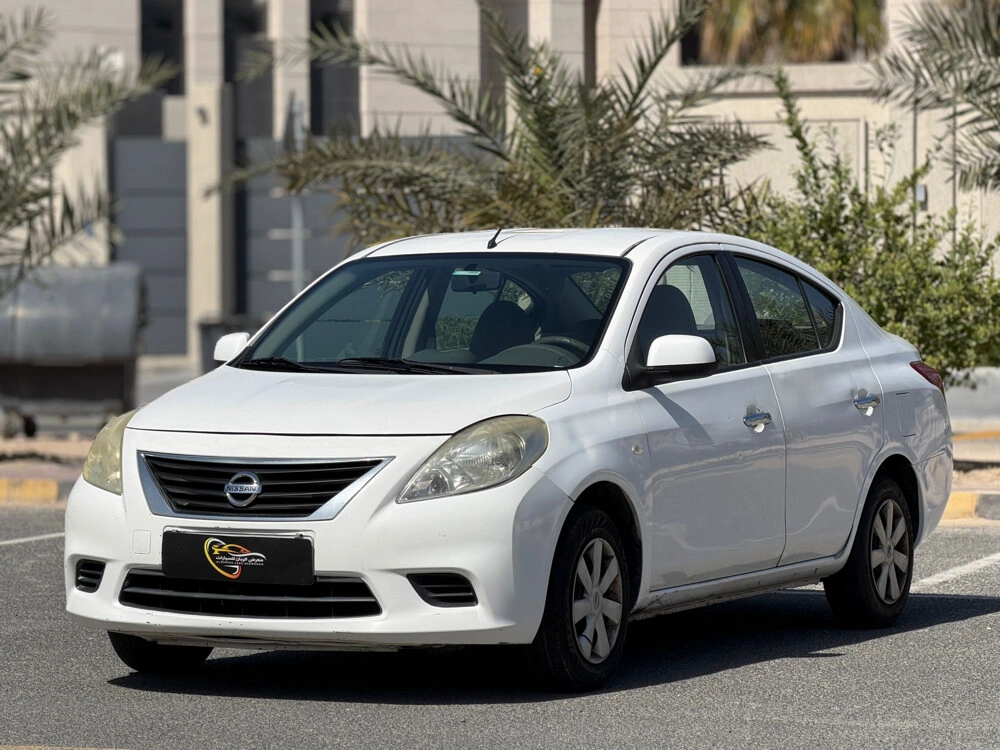 Nissan Sunny 2014