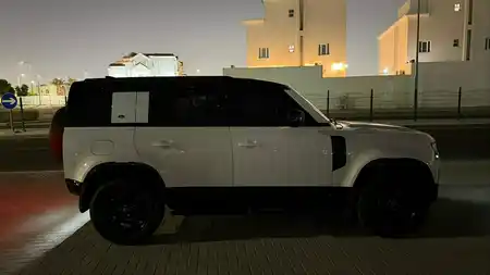Landrover Defender 2023