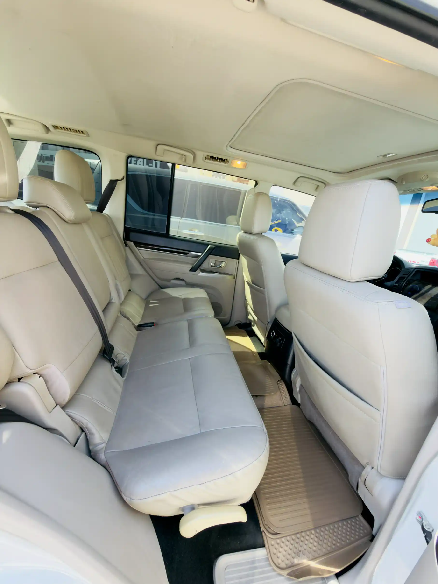 Mitsubishi Pajero 2014