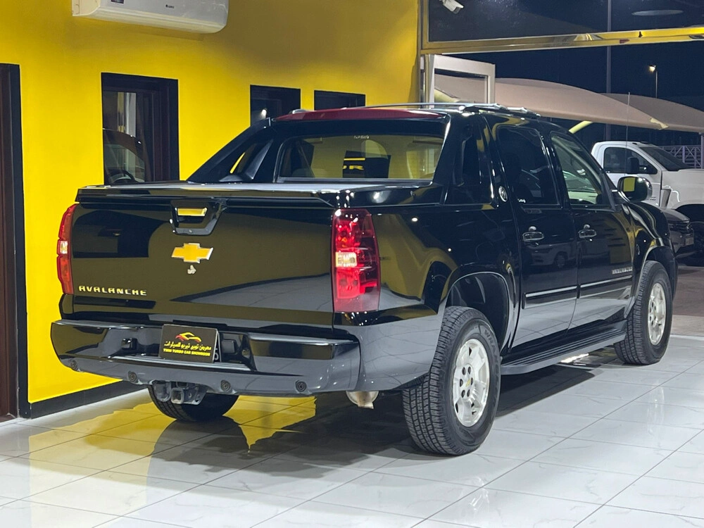 Chevrolet Avalanche 2013