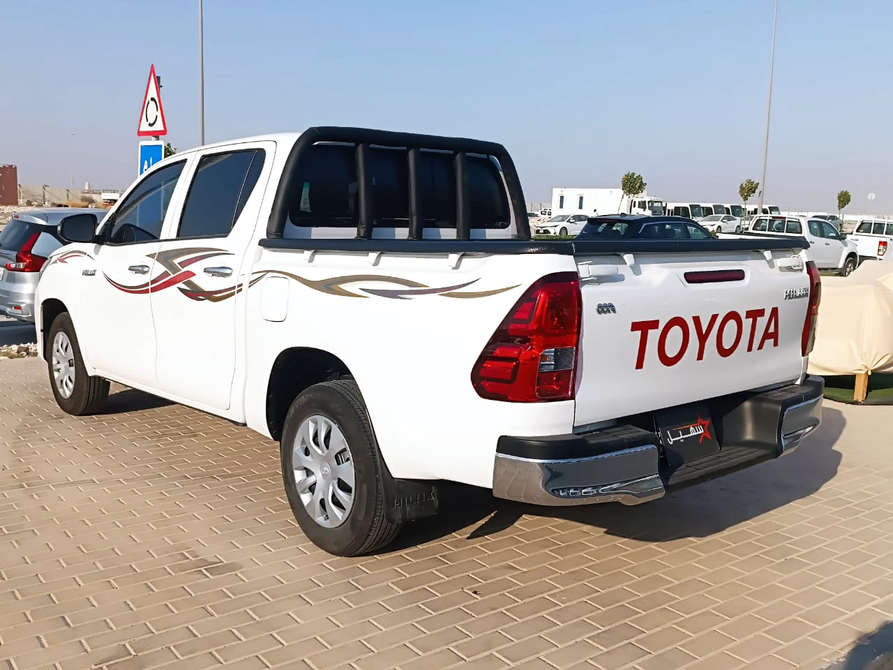 Toyota Hilux 2025 — photo 10 for sale in Qatar
