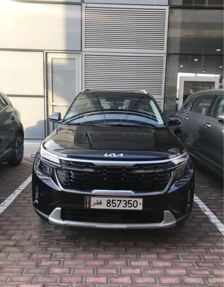 Kia Seltos Mid option  2024