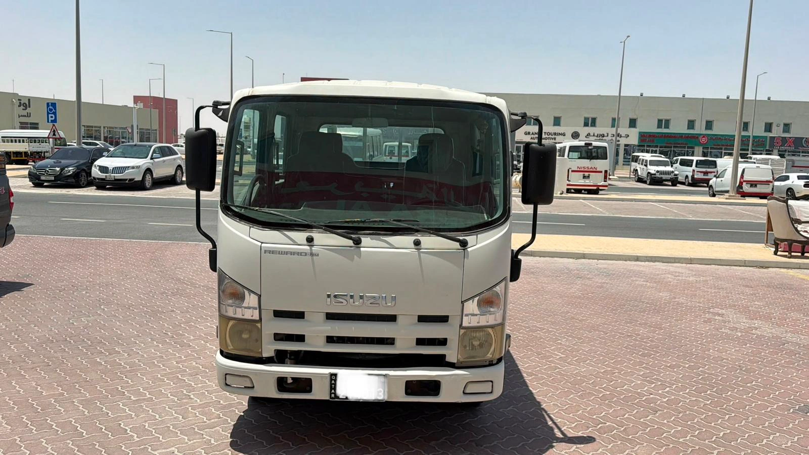Isuzu NPR 2011