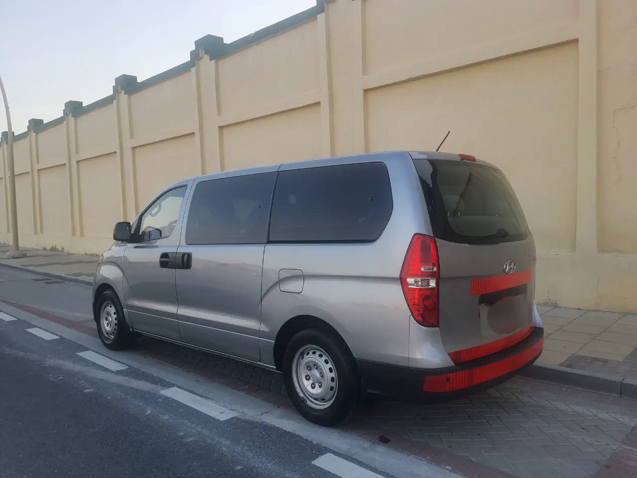 Hyundai H1 2021