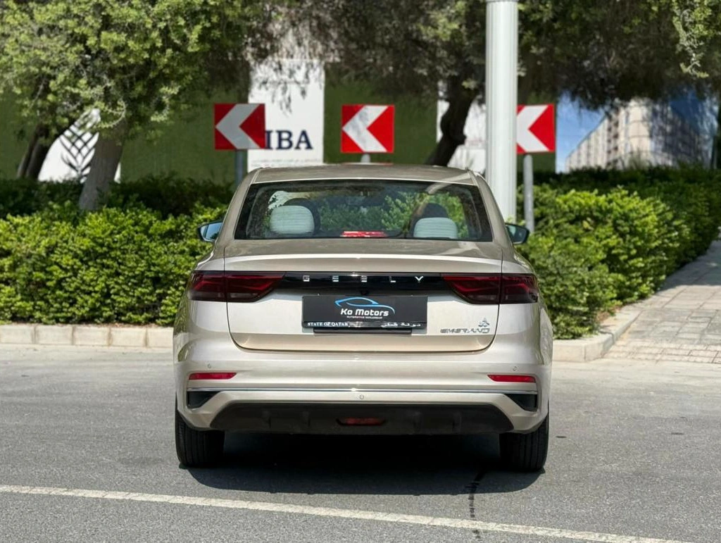 Geely EMGRAND 2025