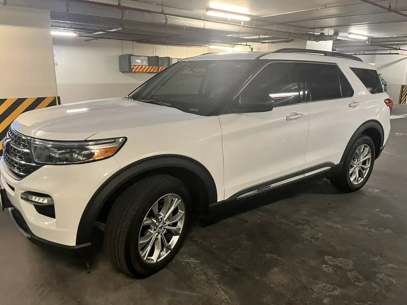 Ford Explorer XLT 2023