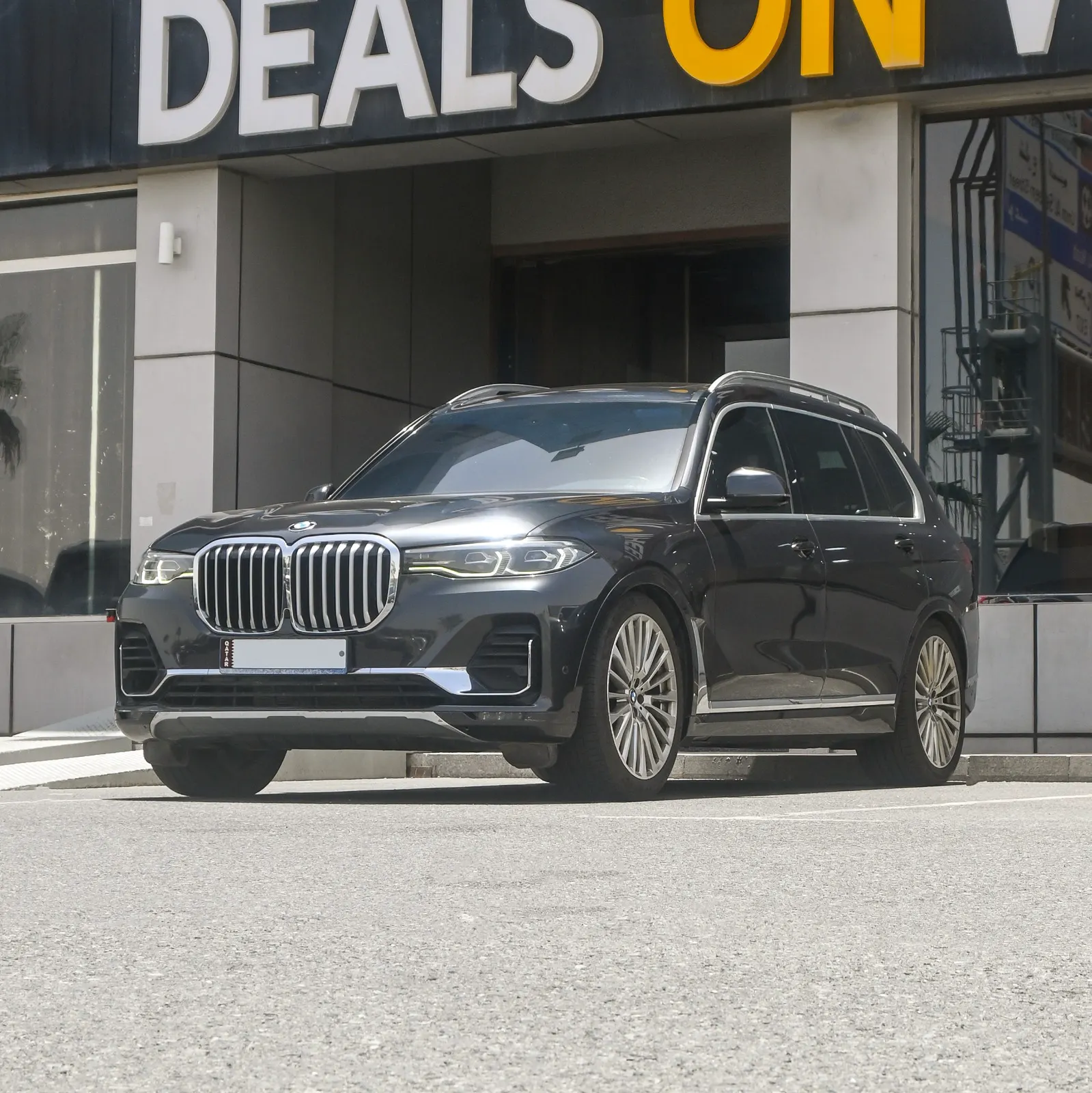 BMW X7 2022 — photo 4 for sale in Qatar