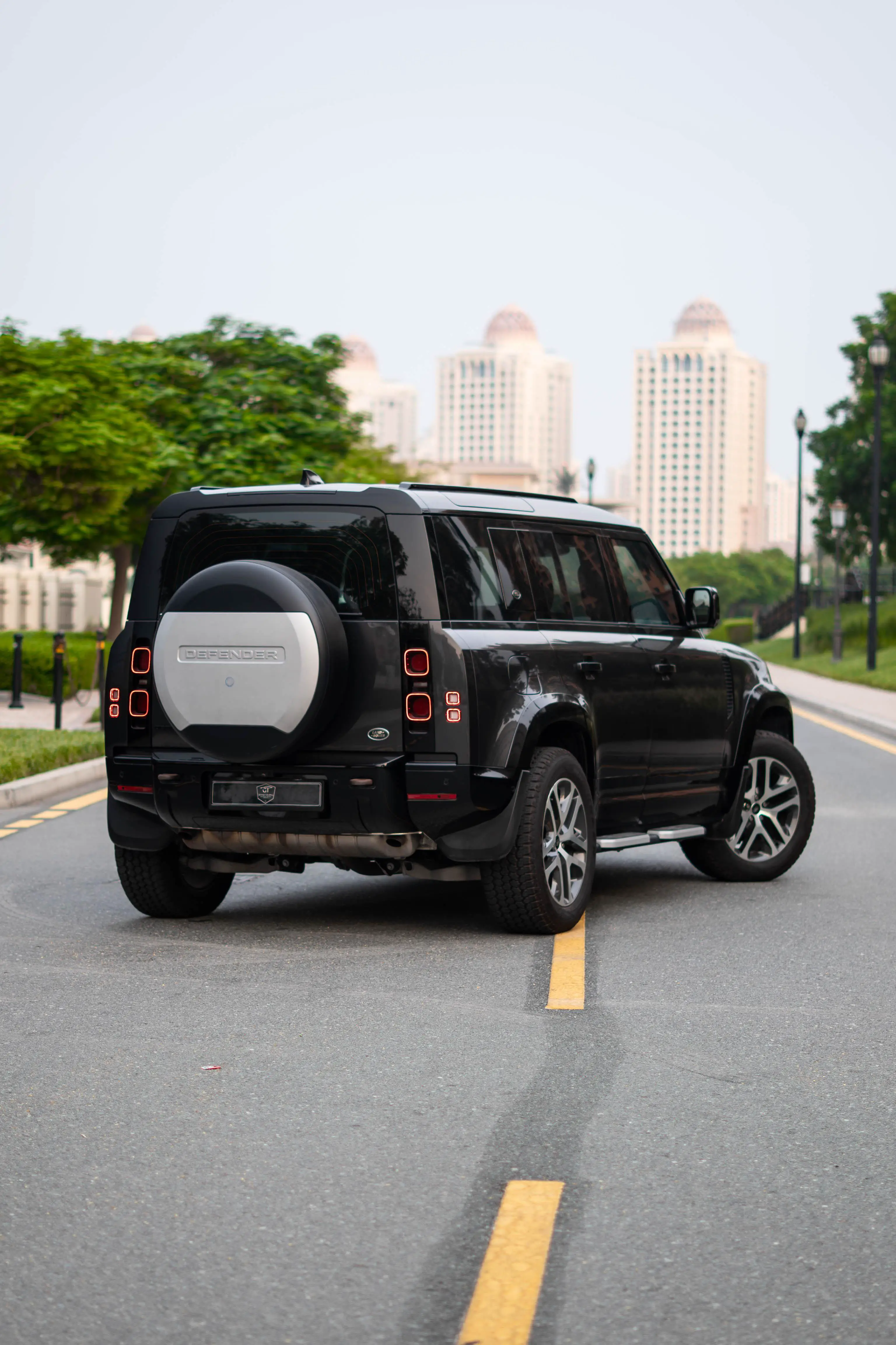 Landrover Defender 2023